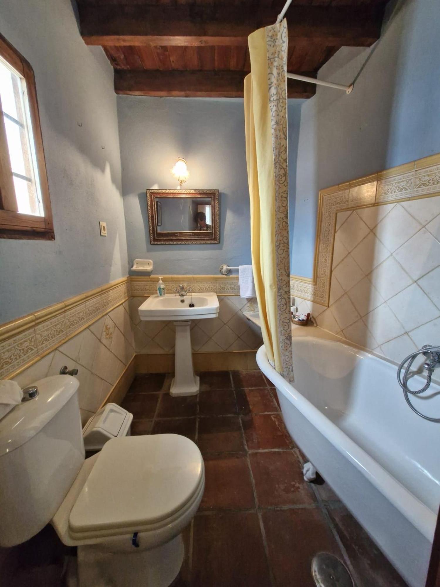 Hotel Rural Verde Oliva Comares الغرفة الصورة